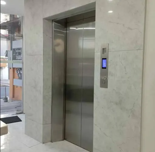 St. Marvin Makati M503 公寓